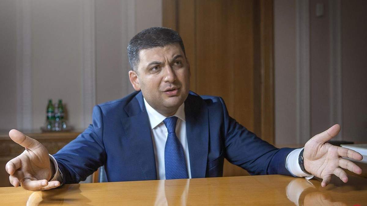 А ви раніше де працювали? – Гройсман різко поговорив з міністром Омеляном А ви раніше де працювали? – Гройсман різко поговорив з міністром Омеляном