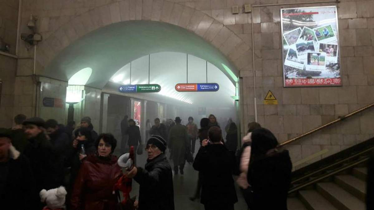 Вибух в петербурзькому метро: повідомляють про різке збільшення постраждалих