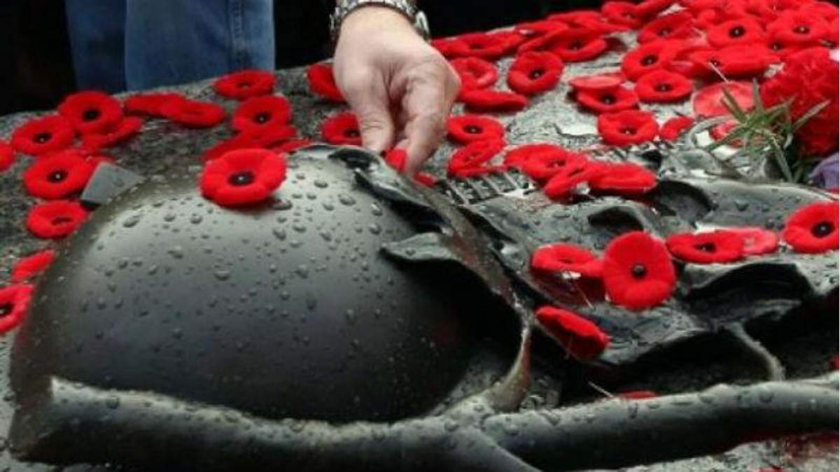 Бійки, розбиті голови та затримання: як в Україні відзначили День перемоги