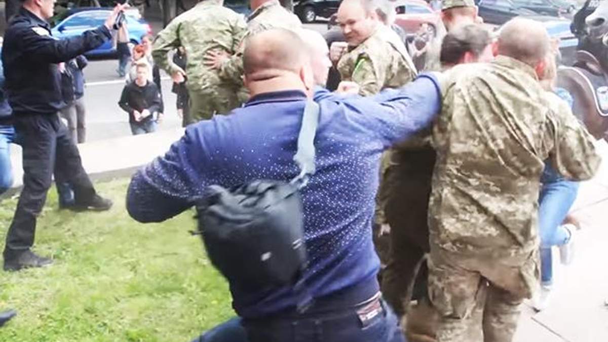 На волю відпустили всіх нападників на бійців АТО у Дніпрі, – Філатов