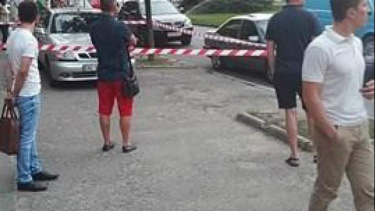 Перестрелка на Гагарина в Днепре: видео стрельбы (18+) Перестрелка на Гагарина в Днепре: видео стрельбы (18+)