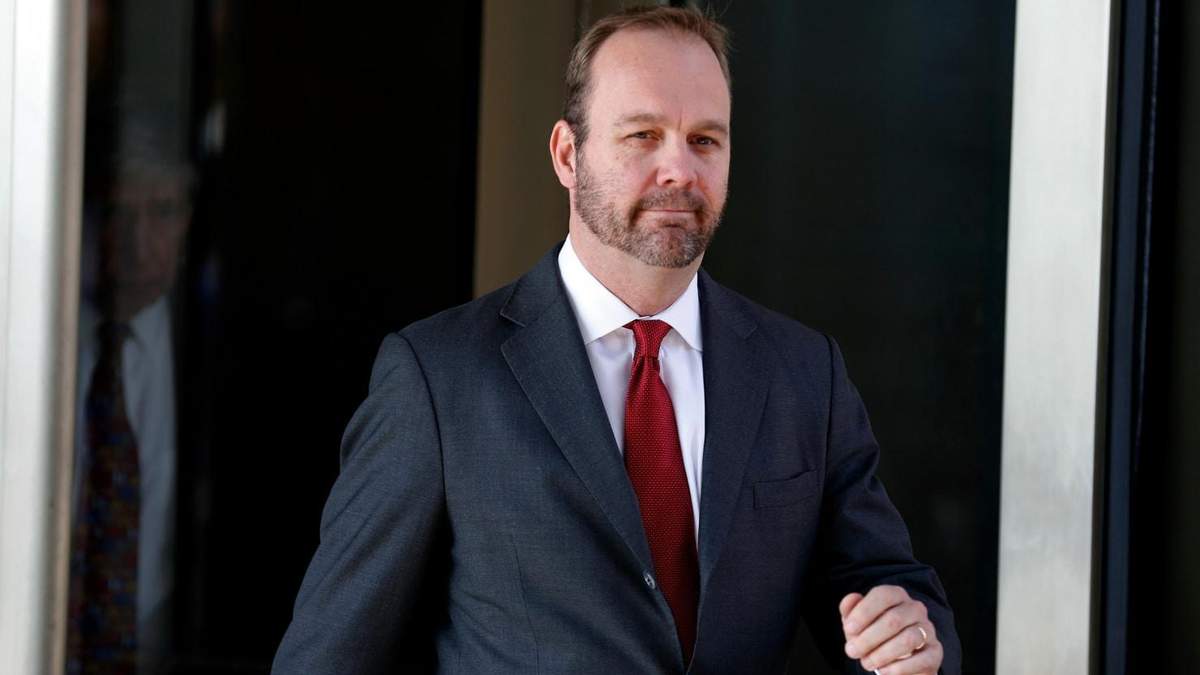 Екс-помічник Трампа свідчитиме проти Манафорта у справі про "російське втручання" Екс-помічник Трампа свідчитиме проти Манафорта у справі про "російське втручання"