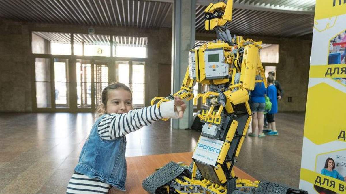 Крупнейший роботофестиваль Европы проведут в Киеве