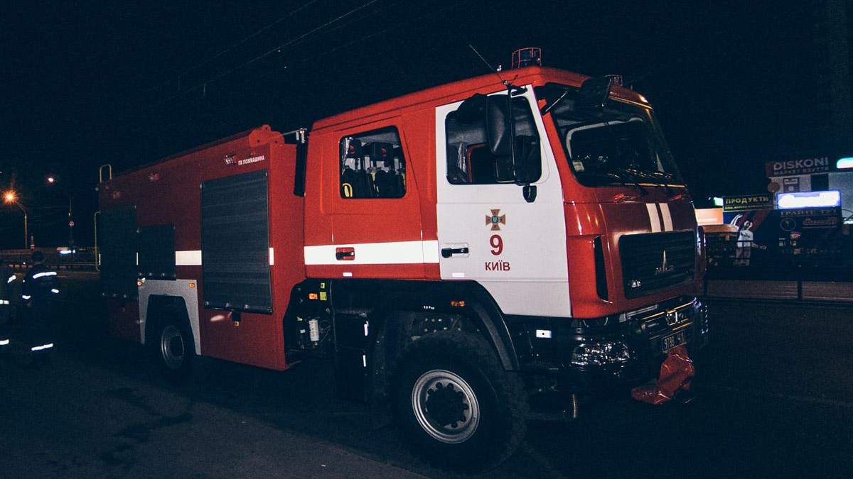 Второй раз за сутки в Киеве горел кинотеатр: фото и подробности нового пожара