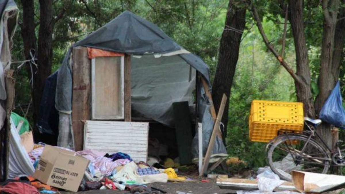 Нападение на лагерь ромов во Львове: еще 4 подозреваемых взяли под стражу