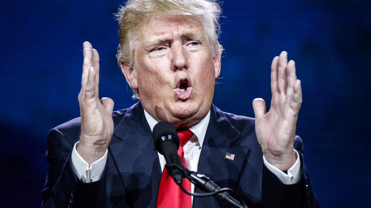 Втручання Росії у вибори США: Трамп відповів на питання щодо зв'язків із Кремлем