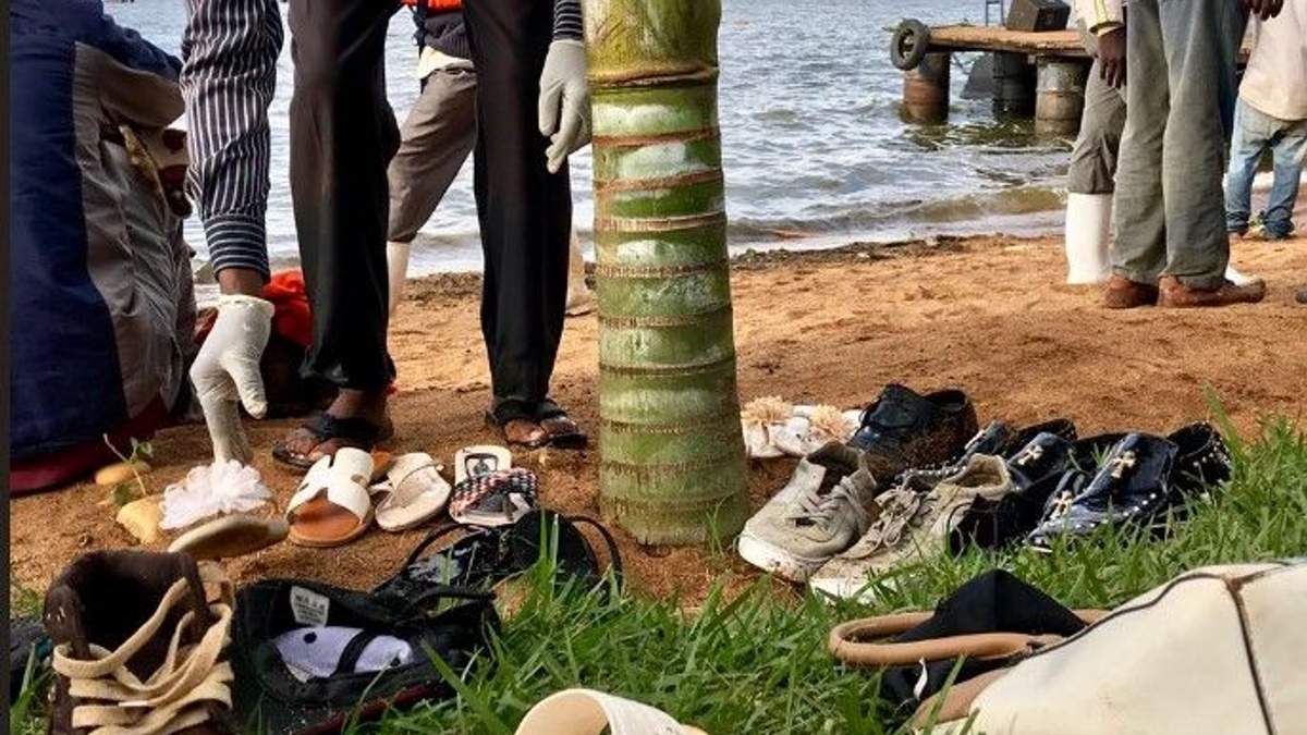 На озере Виктория затонула яхта с людьми: десятки погибших