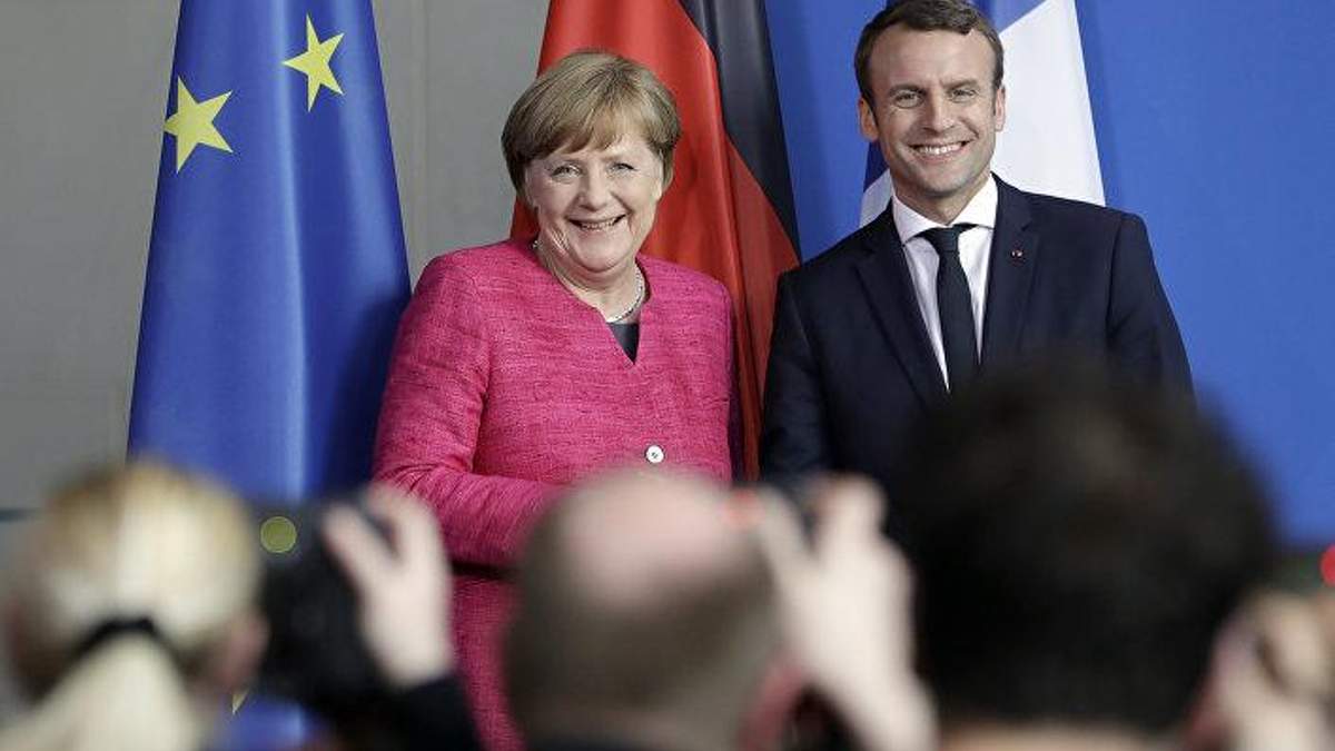 "Не вчіть Росію": у Лаврова зухвало відреагували на вимоги Макрона та Меркель