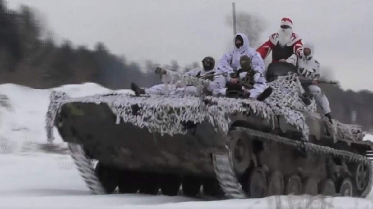 Бойцы ВСУ поздравили украинцев с Новым годом: трогательное видео