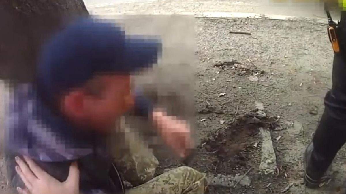 У Сумах водій маршрутки курив "травичку" під час перевезення пасажирів: відео