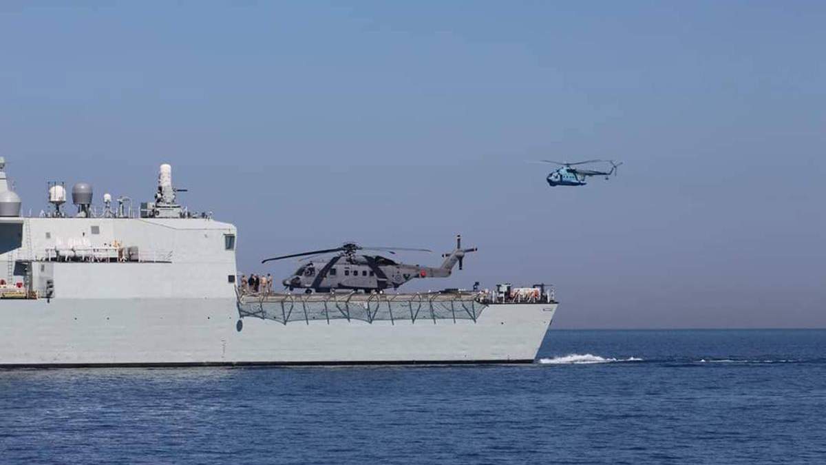 Через НАТО Росія вивела в Чорне море бойові кораблі та авіацію Через НАТО Росія вивела в Чорне море бойові кораблі та авіацію