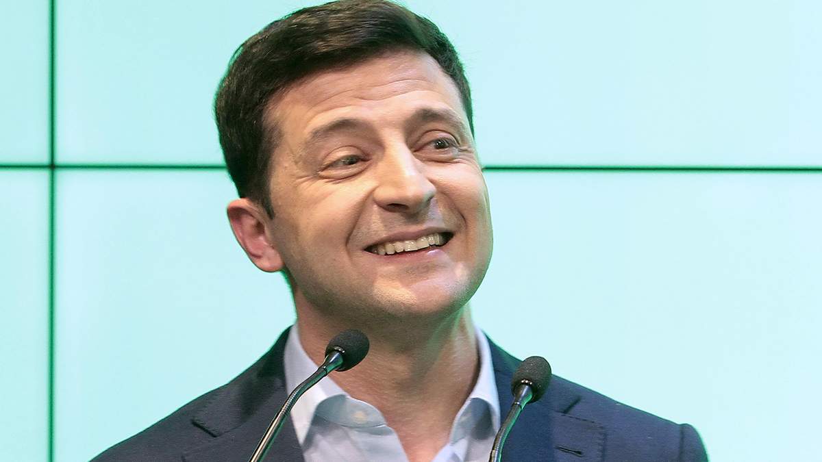 У Зеленського назвали його перші кроки на посаді президента
