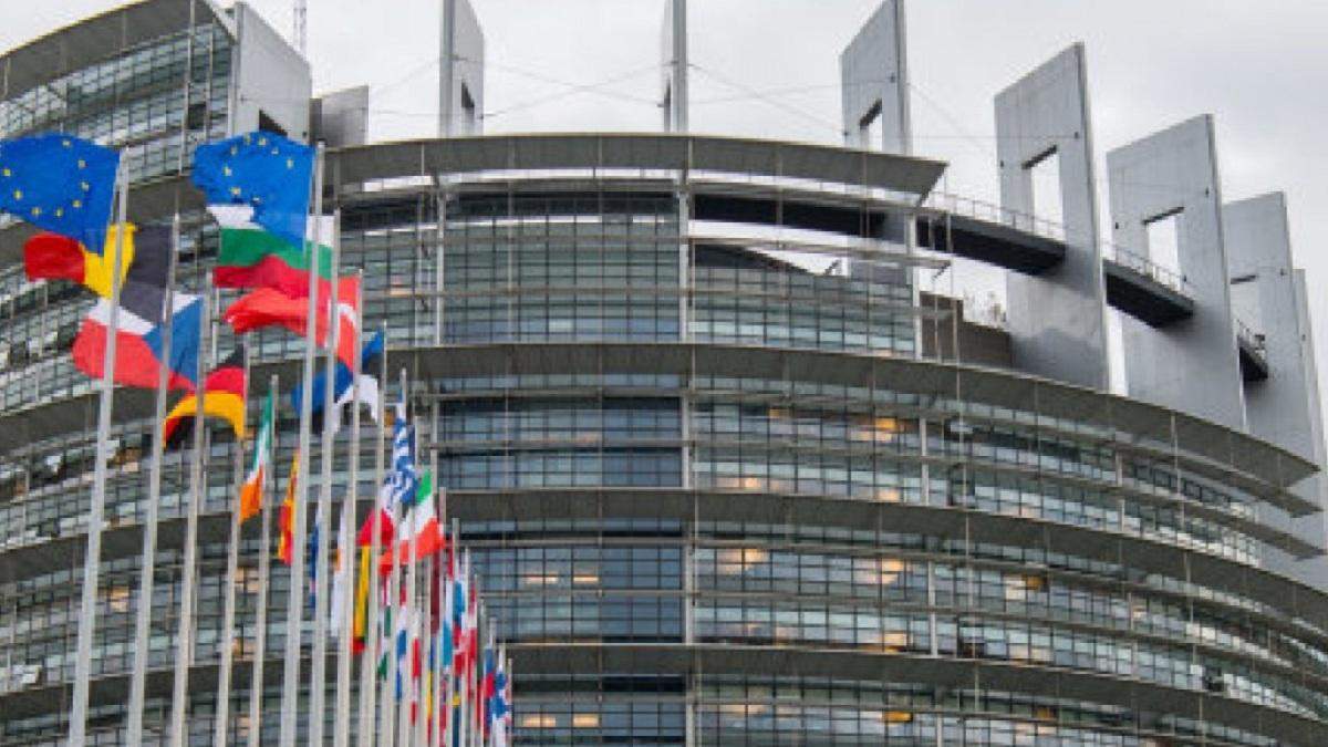 Европарламент объявил прогноз результатов выборов