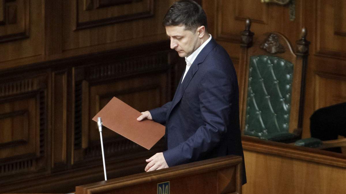 Зеленський підписав закон про скасування фінансування партій, які не пройшли до парламенту
