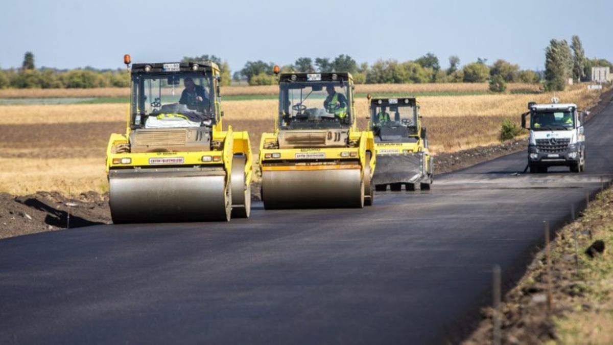 Правительство взяло 450 миллионов евро кредита на строительство дорог