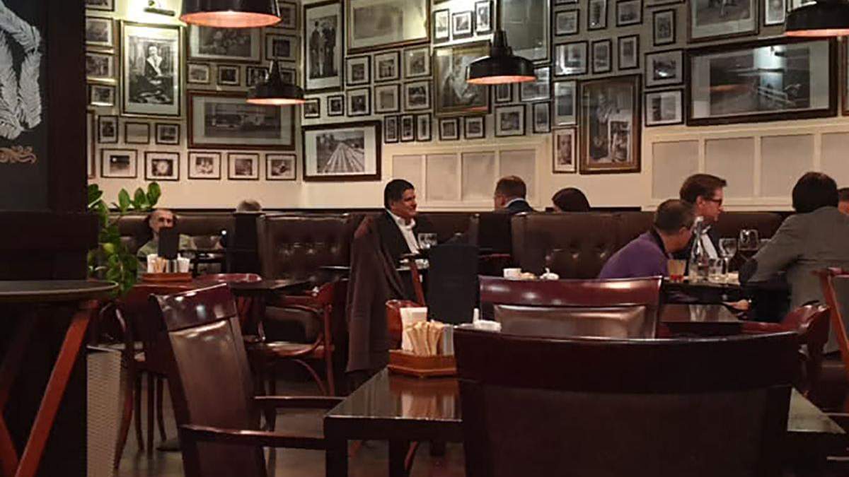 Помічник Зеленського Єрмак зустрічався з ексрадником Трампа: фотодоказ