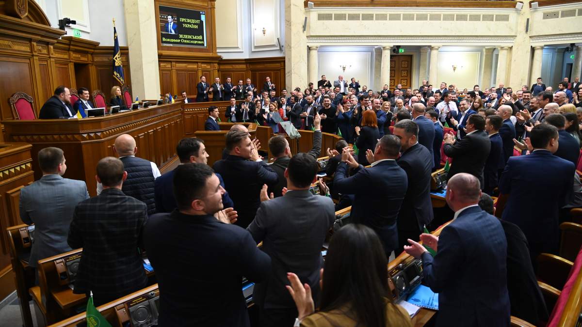 Що думають українці про жінок-політиків та кому найбільше довіряють