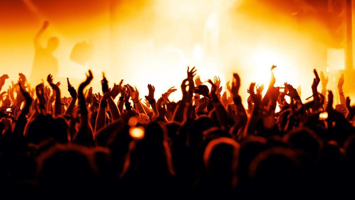 В Україні можуть заборонити розважальні заходи 29 серпня – у День пам'яті захисників України