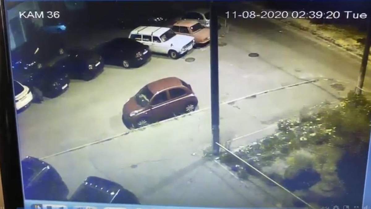 Андрій Богдан показав підпал Tesla і заявив про погрози - відео Андрій Богдан показав підпал Tesla і заявив про погрози - відео