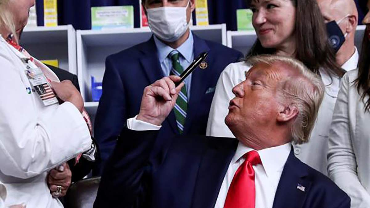 Це вже відбувається: Трамп впевнений, що США переможуть коронавірус навіть без вакцини Це вже відбувається: Трамп впевнений, що США переможуть коронавірус навіть без вакцини