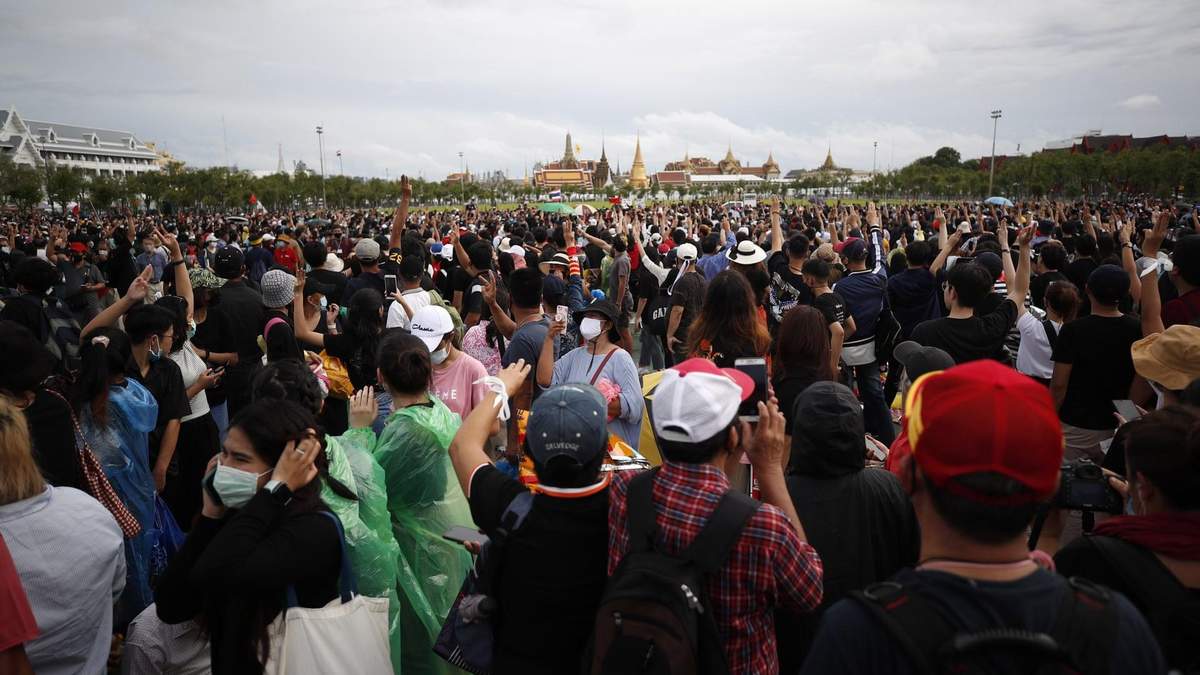 Антиурядові протести в Таїланді, вересень 2020: фото, відео