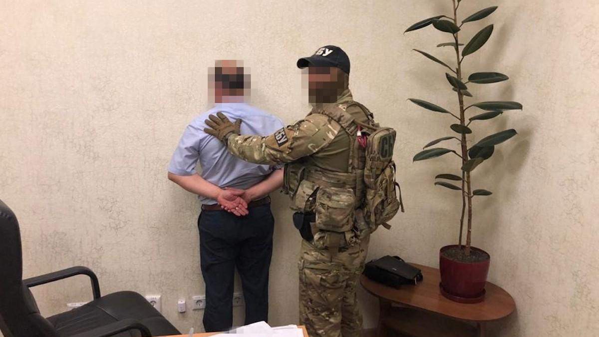 Митники на Луганщині брали хабарі на 5 мільйонів щороку, – СБУ