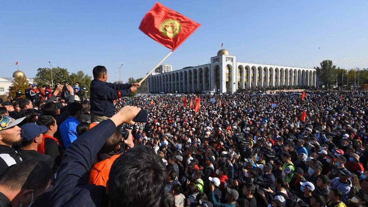 В Кыргызстане назвали предварительные даты президентских и парламентских выборов