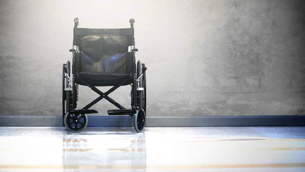 Ніяк не здохне: у Росії ветерана з COVID-19 залишили вмирати на вулиці