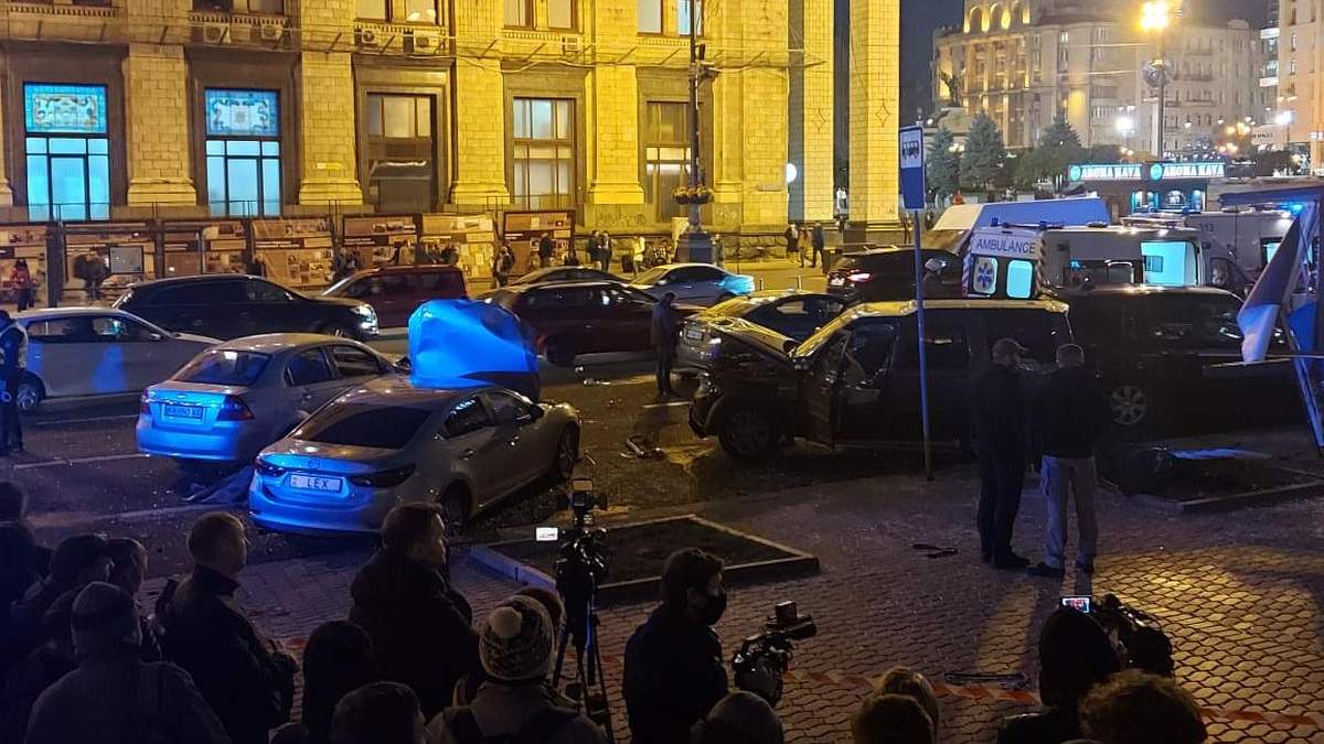 ДТП на Майдане и Крещатике 30.10.2020: видео ужасной аварии