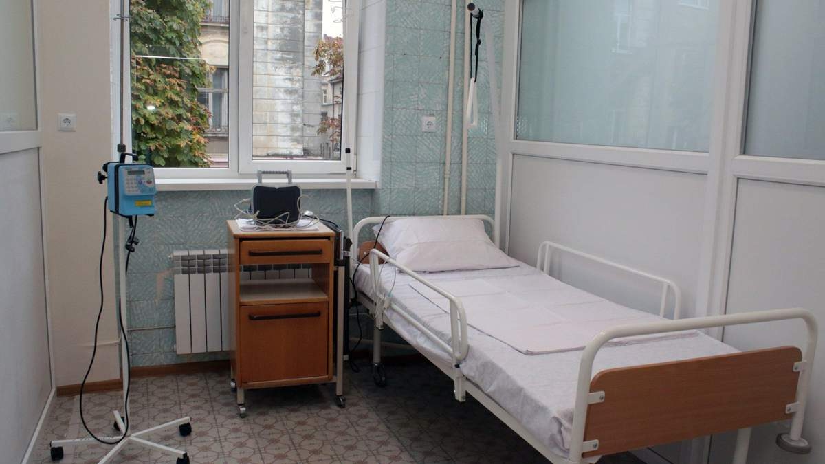 Во Львове создадут дополнительную COVID-зону: начался ремонт в больнице
