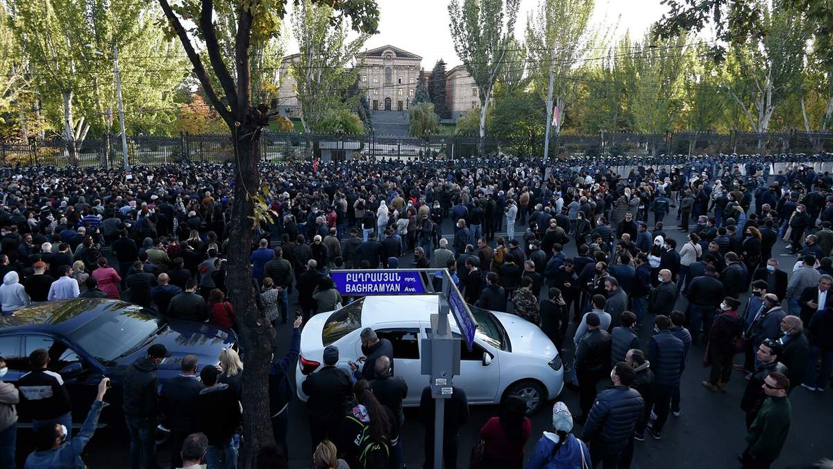 У Вірменії затримали 10 опозиційних лідерів: причини – відео