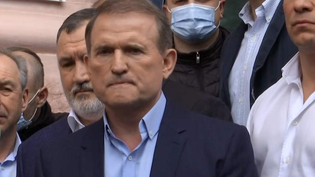 Медведчук натякнув, що може знайти гроші на заставу