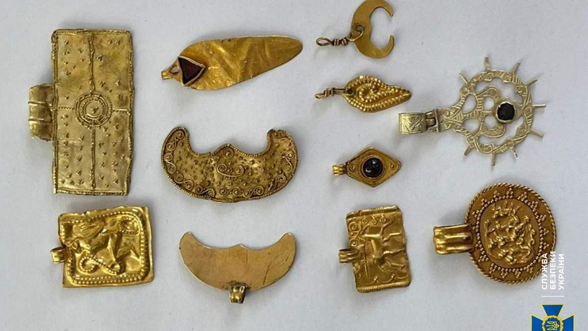 СБУ попередила вивезення контрабанди прикрас на 40 тисяч доларів 