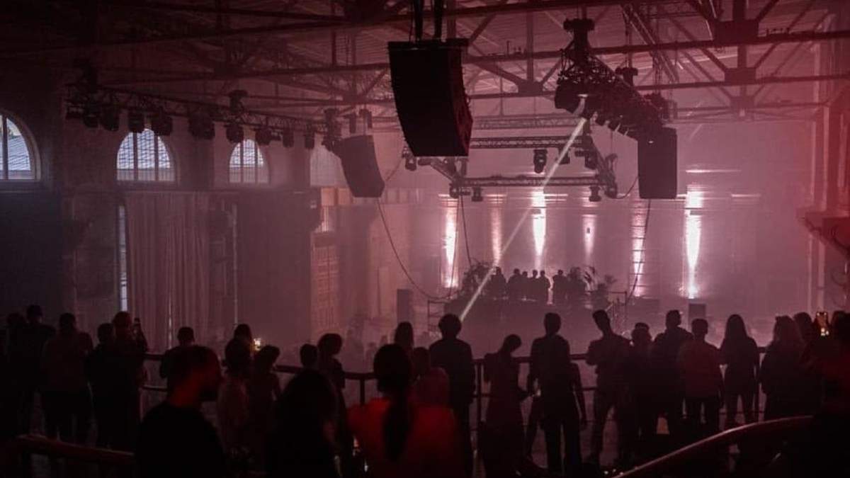 Храм оленя: син Януковича відкрив нічний клуб у Санкт-Петербурзі
