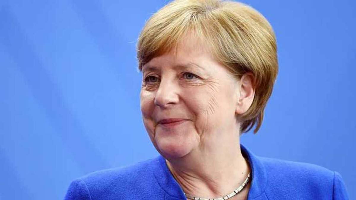 Меркель призвала закрепить формулу Штайнмайера в законодательстве