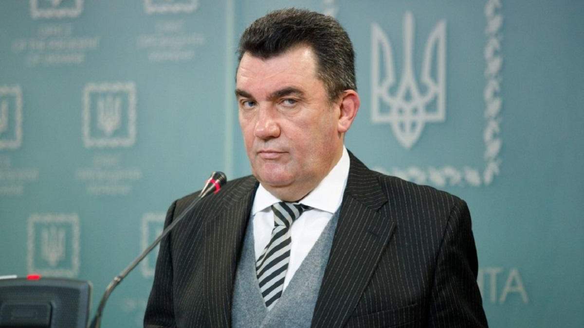 Фесенко рассказал об увольнении Авакова и назначения Данилова в МВД