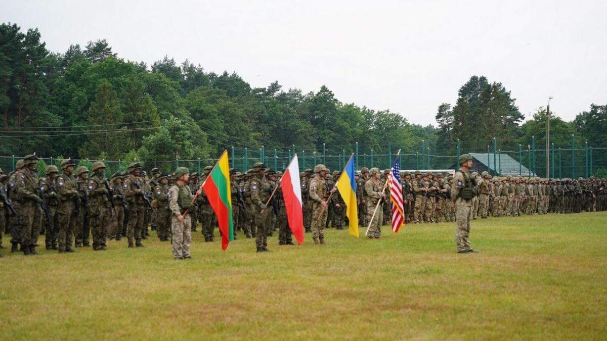 1200 военных из разных стран: в Украине впервые стартовали военные учения "Три меча – 2021"