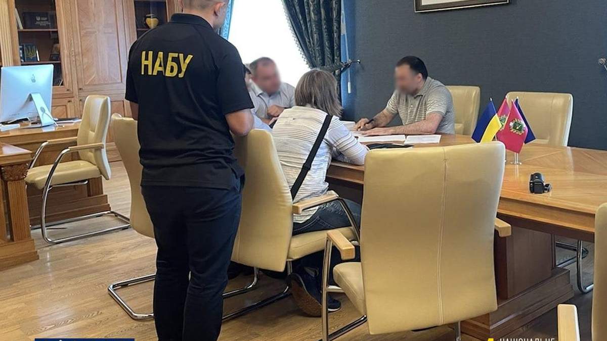 НАБУ повідомило про підозру главі Харківської облради Артуту Товмасяну