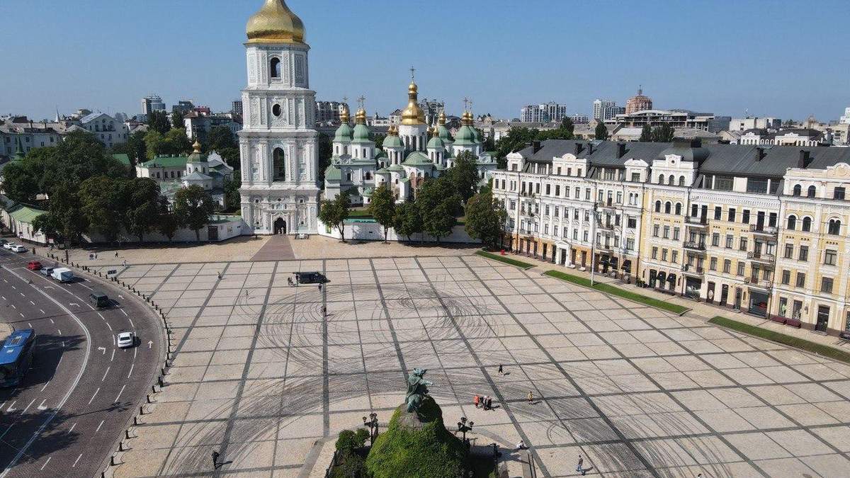 В Red Bull Украины извинились за дрифт в центре Киева