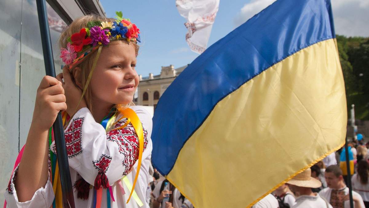 Молодь найчастіше відчуває радість і гордість за себе та Україну - Україна новини - 24 Канал