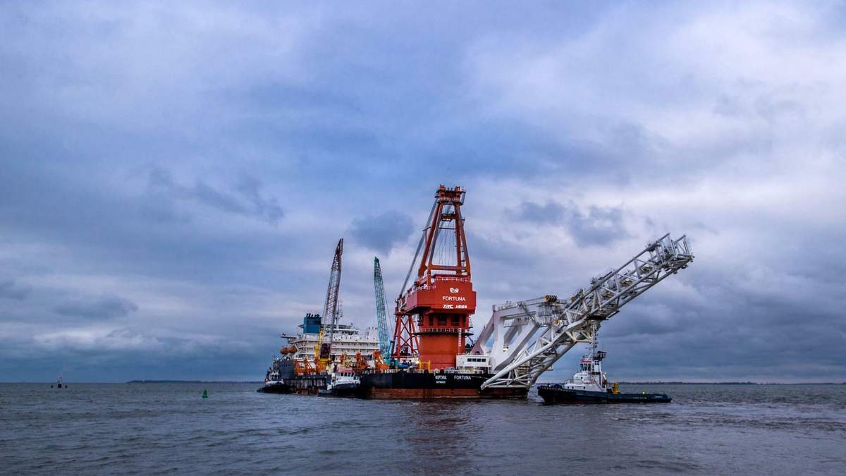 У водах Данії завершили укладання труб "Північного потоку-2" - Новини Росії і України - 24 Канал