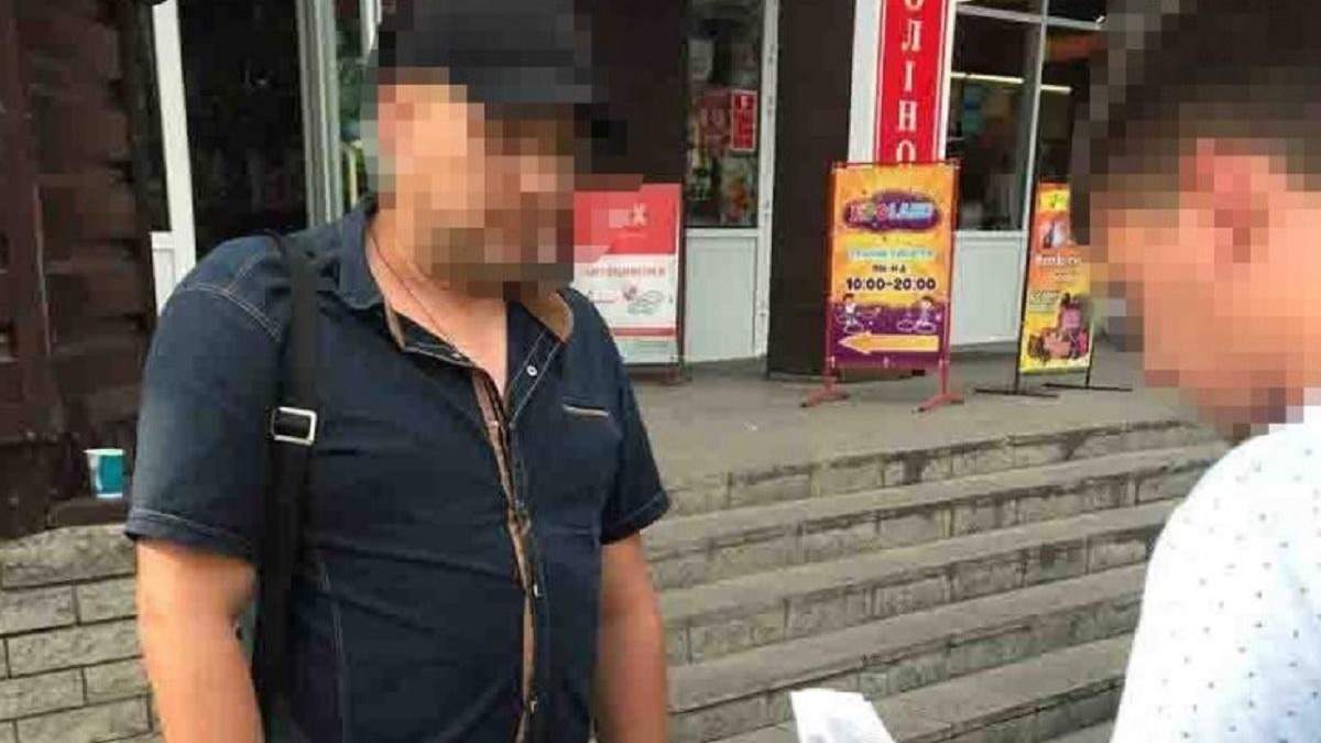 На Дніпропетровщині на хабарі спіймали голову ОТГ