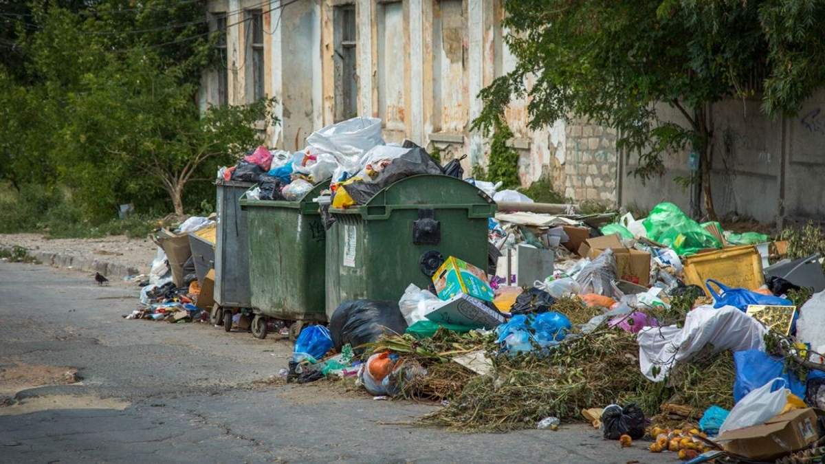 Окупанти бідкаються через катастрофічну ситуацію зі сміттям у Криму - новини Криму - 24 Канал