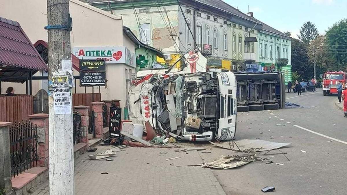 В Магазине Лента Есть