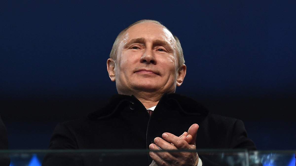 Путин затянул Россию в новую архаику