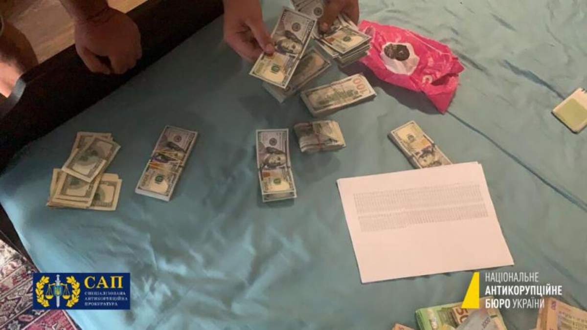 Суддя просив 120 тисяч гривень хабаря