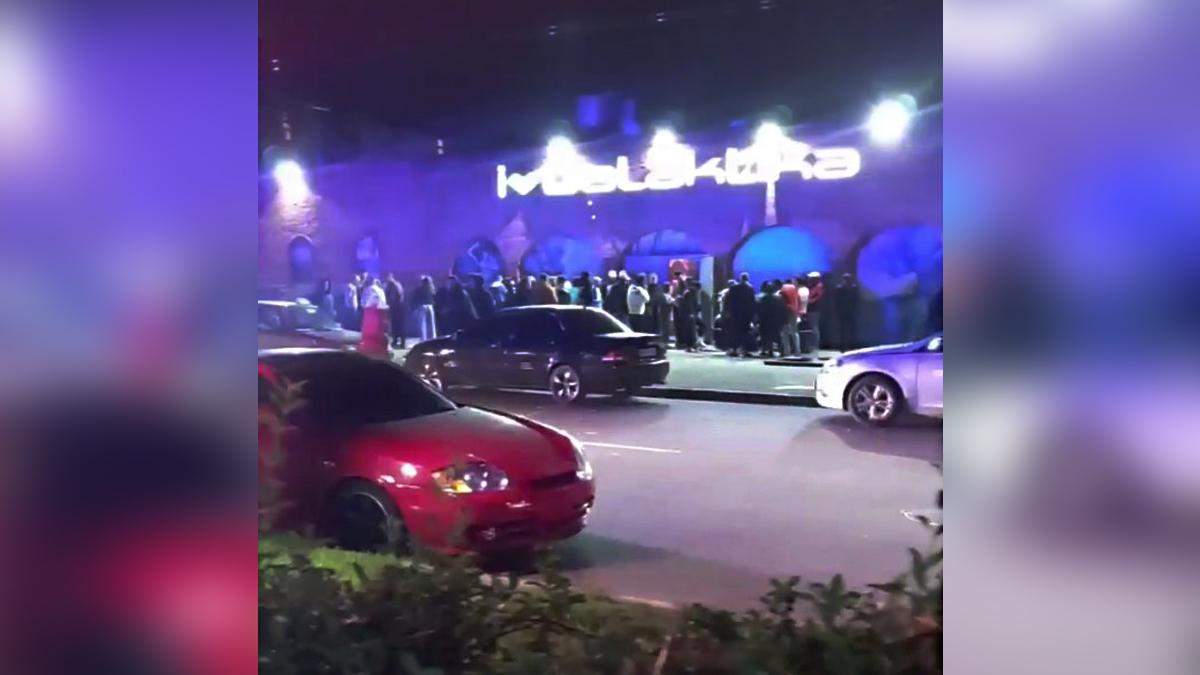 Произошла массовая драка в харьковском ночном клубе: есть пострадавшие