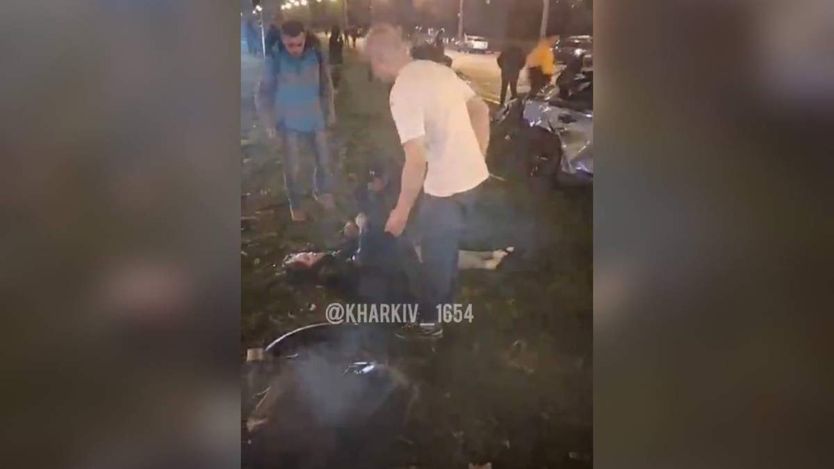 Моторошна ДТП у Харкові: в мережі з'явилось відео перших хвилин після аварії - Новини Харків - 24 Канал