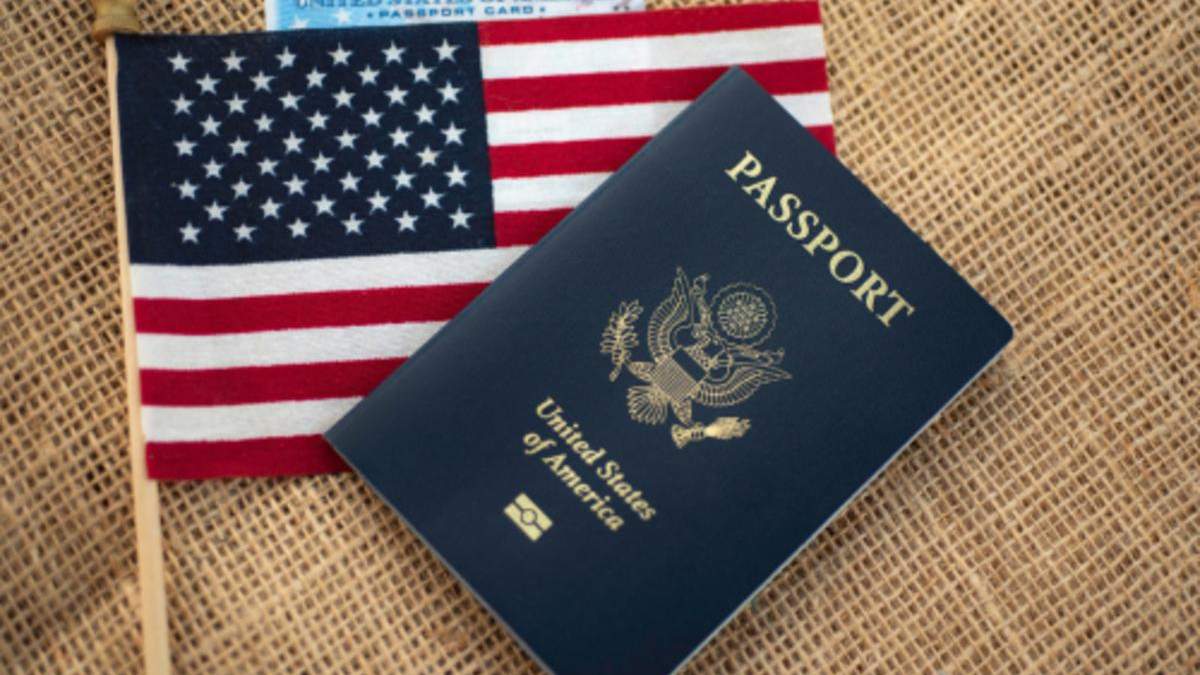 У США вперше видали паспорт без зазначення статі - 24 Канал