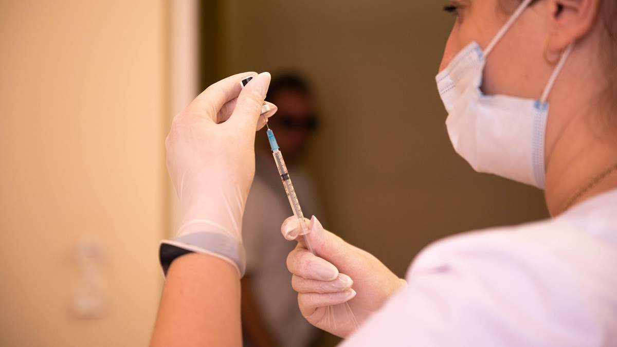 Во Львове начали вакцинировать детей от COVID-19: что необходимо знать родителям - Новости Львова - Львов